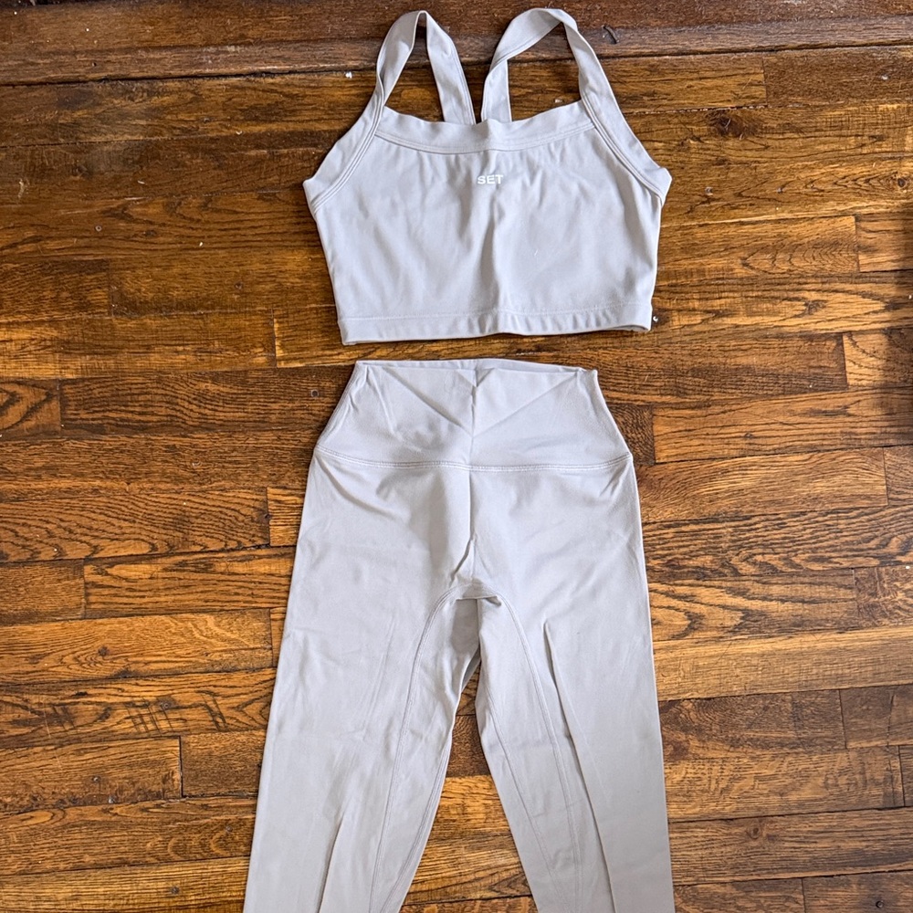 SET Active Light Gray High-Waist Leggings & Crop Tank Set